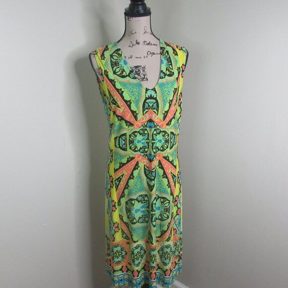 Madison Dresses & Skirts - Madison Dress M Sleeveless Bright Print